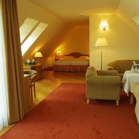 Bielany Wrocławskie Hotel Bielany מראה חיצוני תמונה