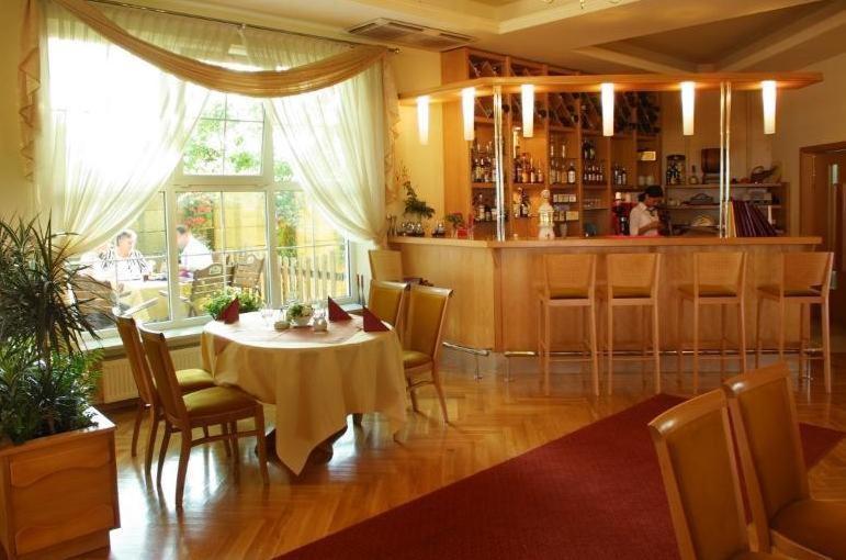 Bielany Wrocławskie Hotel Bielany מראה חיצוני תמונה