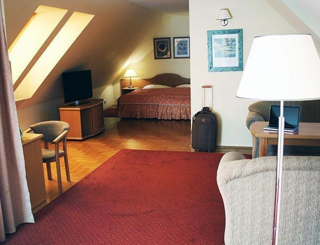 Bielany Wrocławskie Hotel Bielany מראה חיצוני תמונה