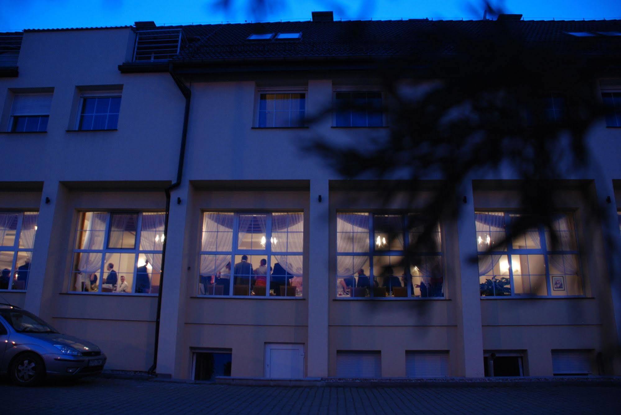 Bielany Wrocławskie Hotel Bielany מראה חיצוני תמונה