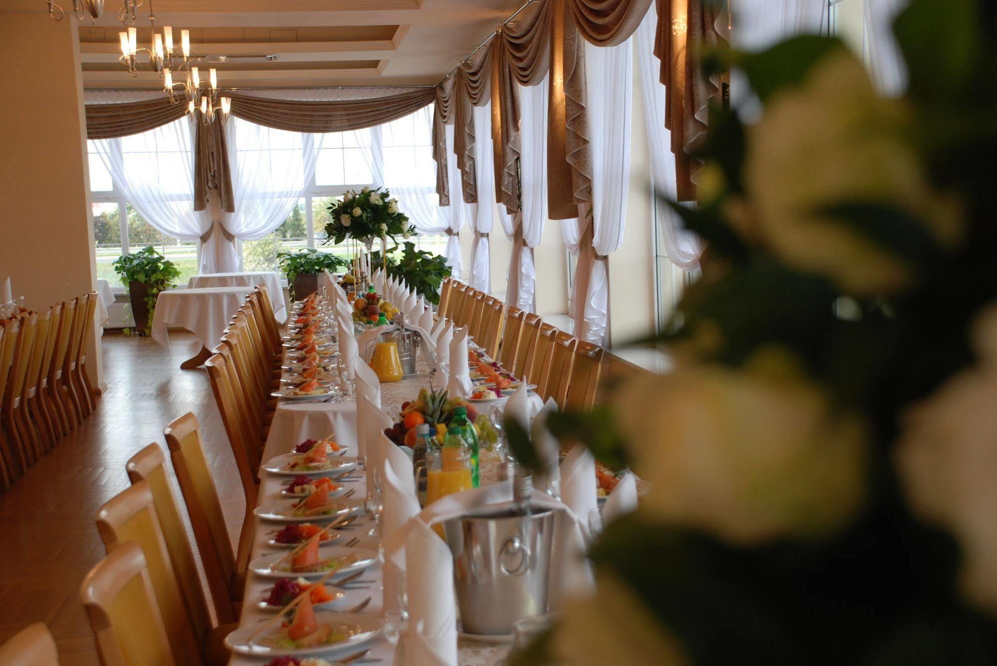 Bielany Wrocławskie Hotel Bielany מראה חיצוני תמונה