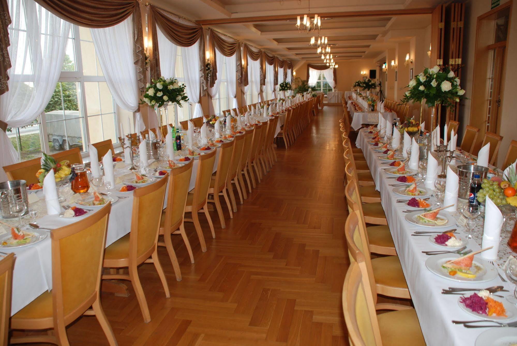 Bielany Wrocławskie Hotel Bielany מראה חיצוני תמונה